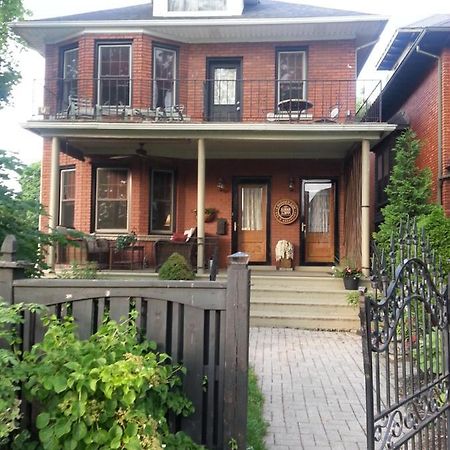 A Hidden Gem Bed And Breakfast Windsor Exterior photo