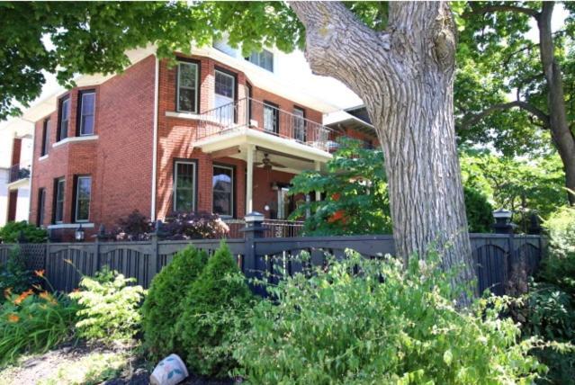 A Hidden Gem Bed And Breakfast Windsor Exterior photo